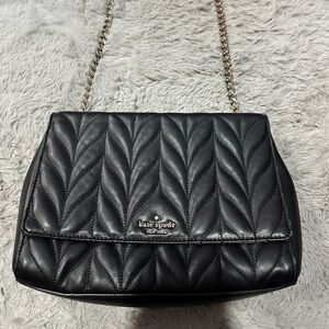 Black Kate spade ♠️ quilted cross body bag with silver chain
